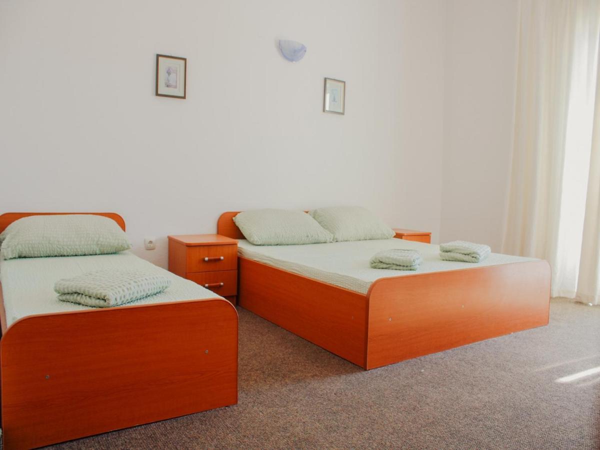 Apartments And Rooms Mato 네움 외부 사진