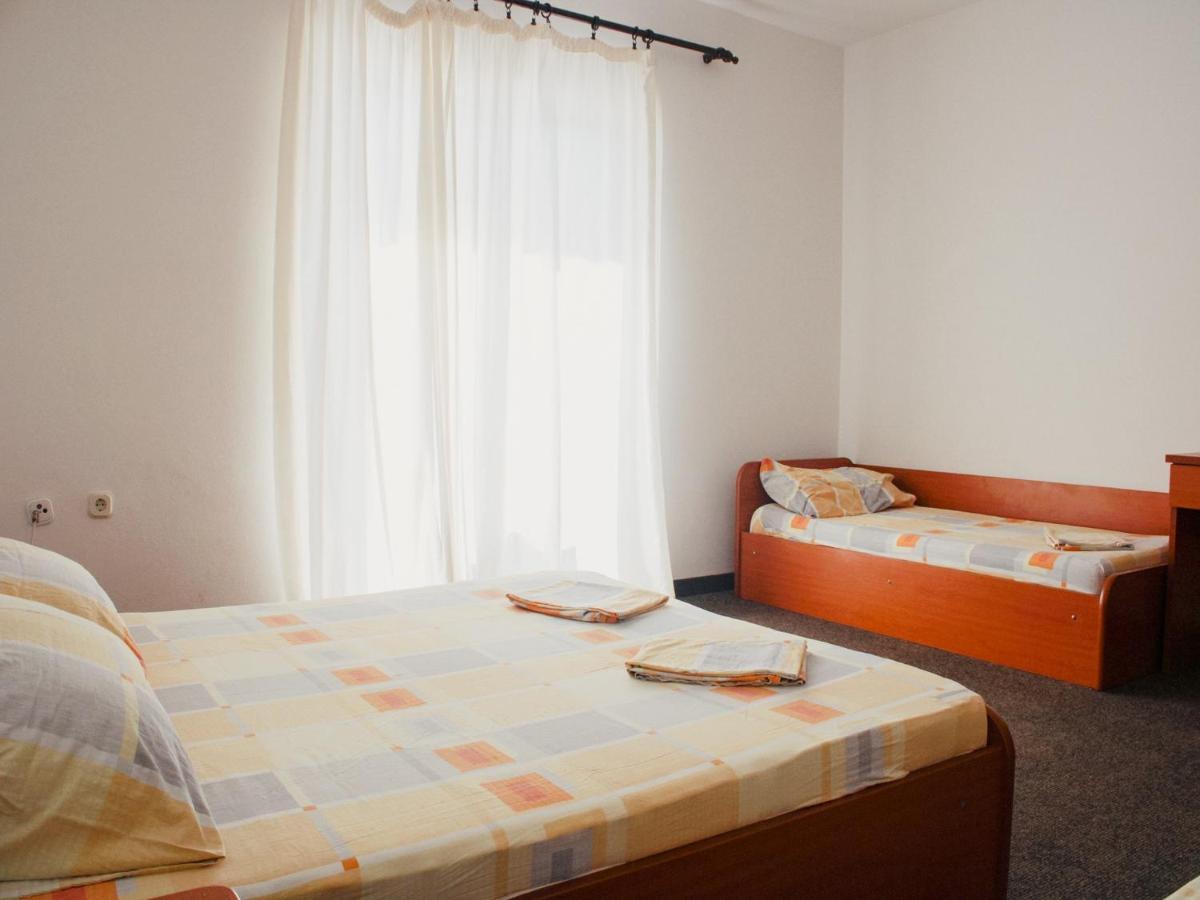Apartments And Rooms Mato 네움 외부 사진