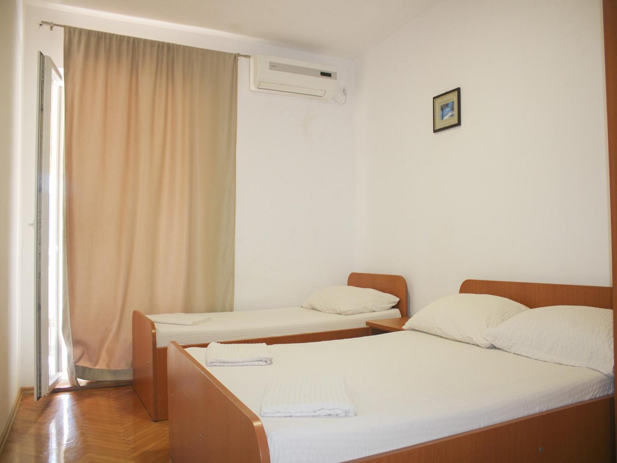 Apartments And Rooms Mato 네움 객실 사진