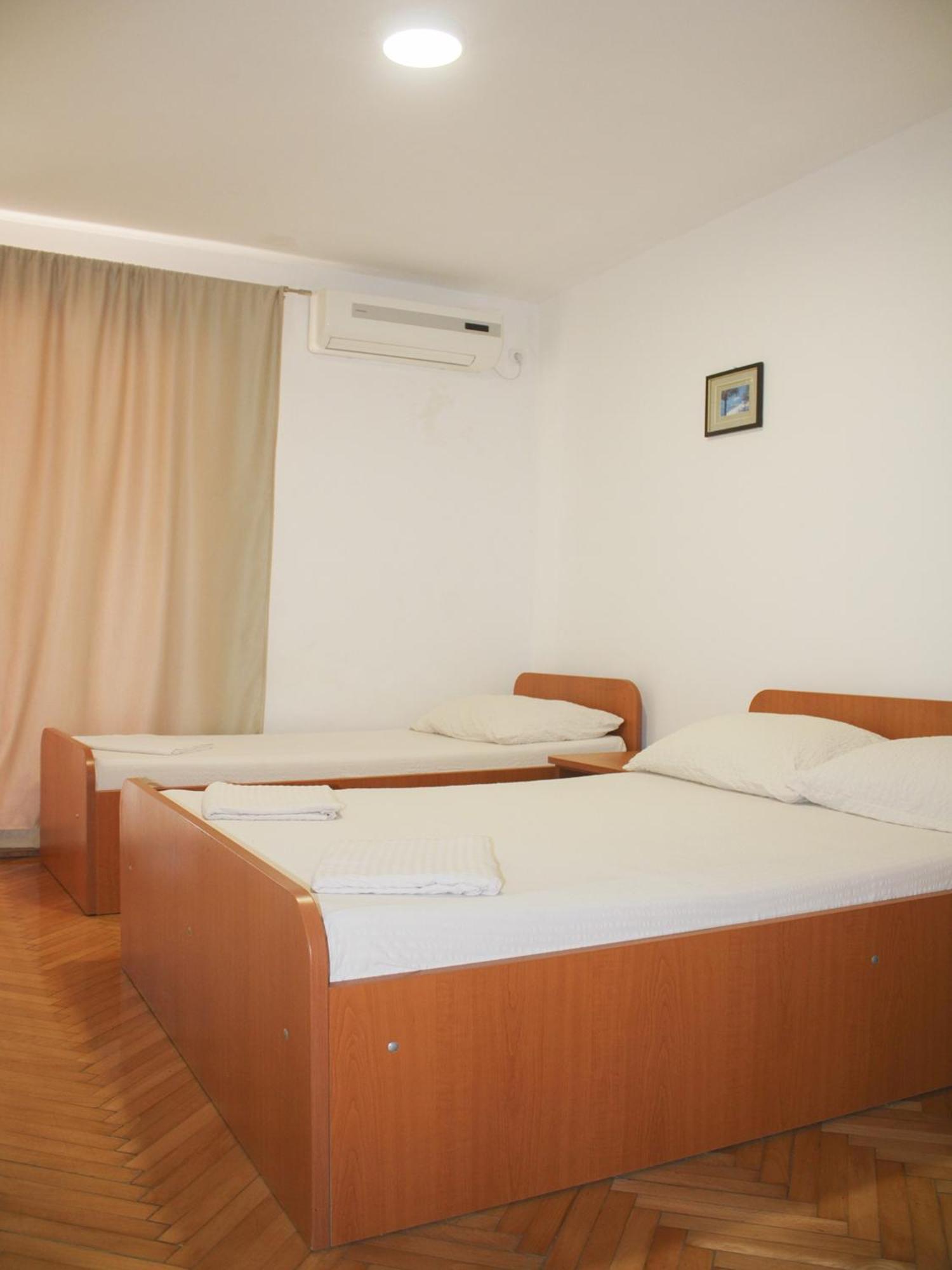 Apartments And Rooms Mato 네움 객실 사진