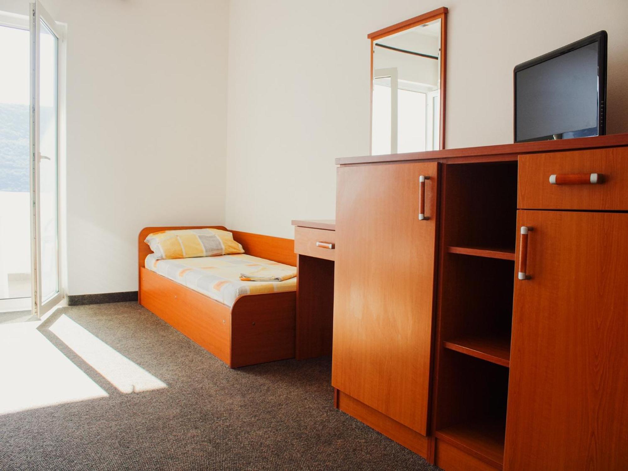 Apartments And Rooms Mato 네움 객실 사진